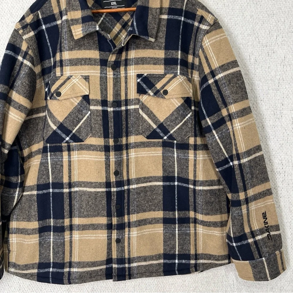 Dakine Bonded Shirt Jacket Mens XXL Tan Navy Plaid Fleece Lined Flannel Pockets